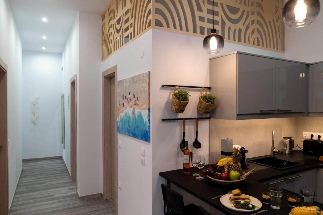 Central Suites Aegina 2 Экстерьер фото