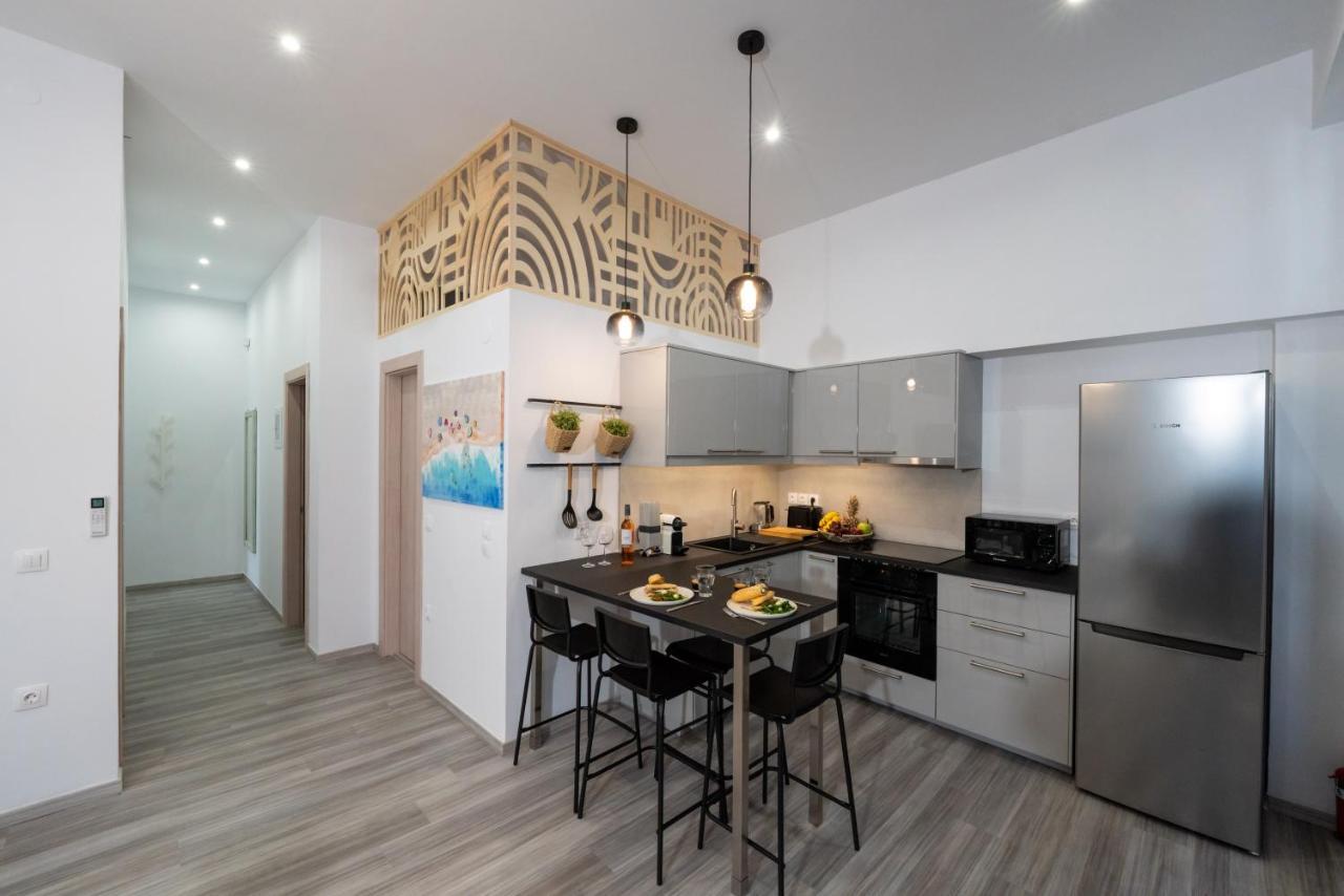 Central Suites Aegina 2 Экстерьер фото