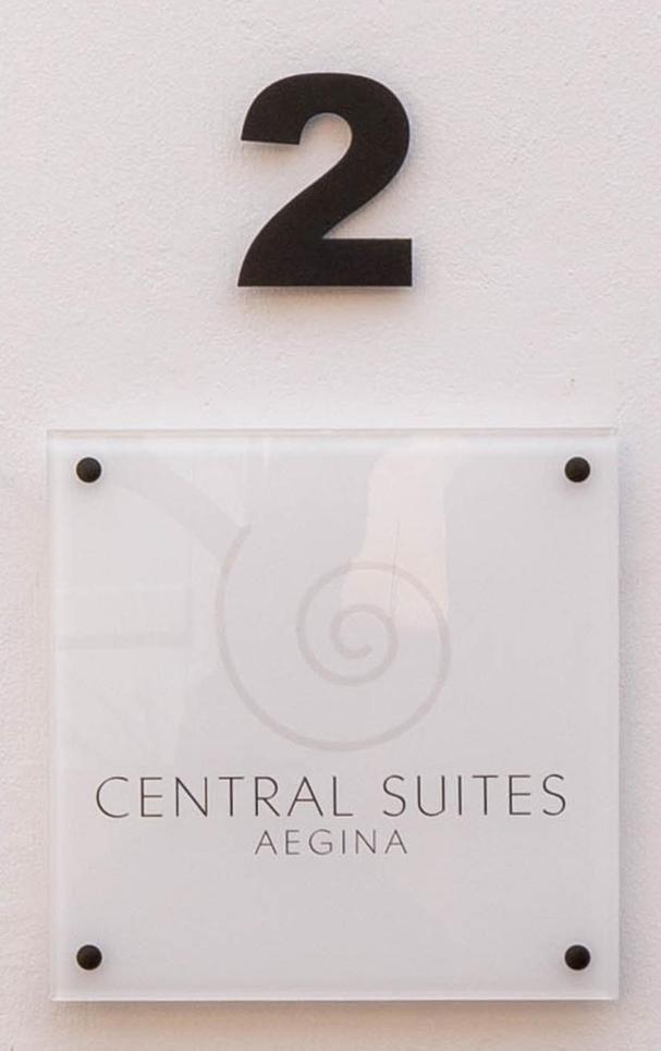 Central Suites Aegina 2 Экстерьер фото